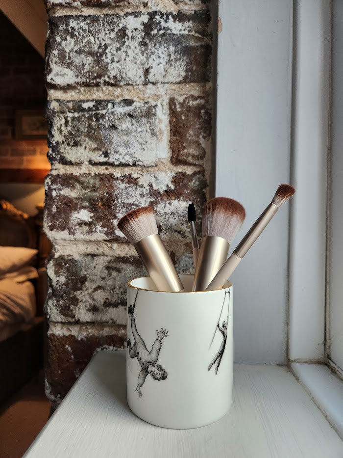 'Clowning Around' Candle Pot