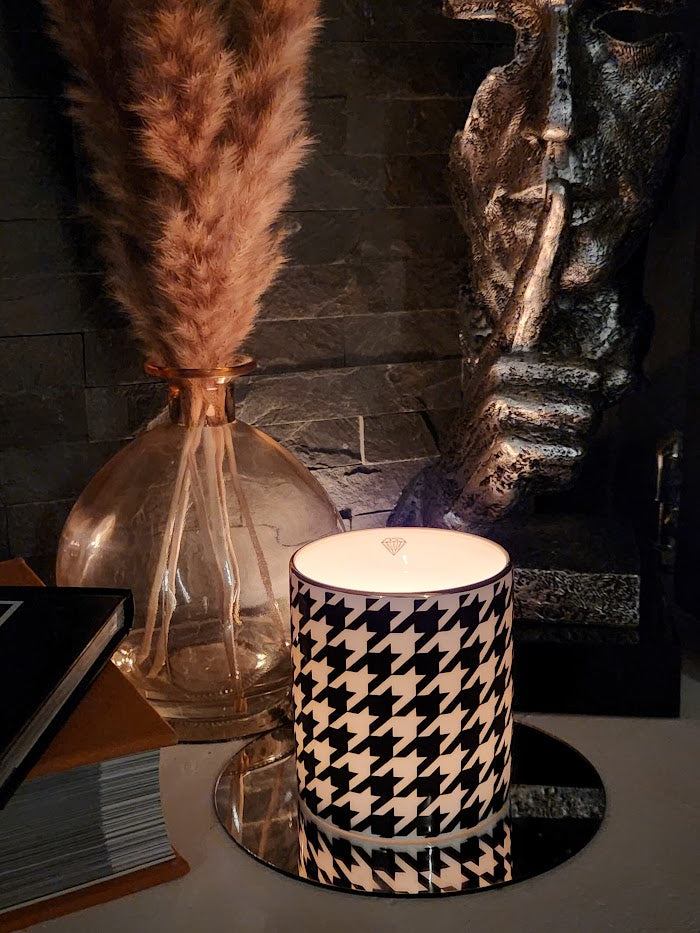 'Houndstooth Noir' Candle Pot
