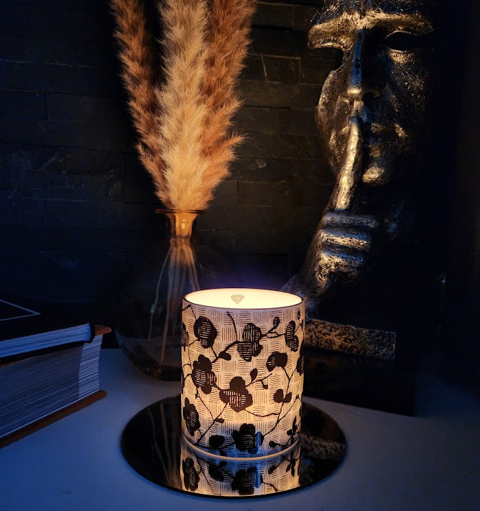 'Lattice & Bloom' Candle Pot