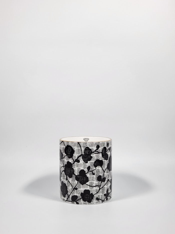 'Lattice & Bloom' Candle Pot