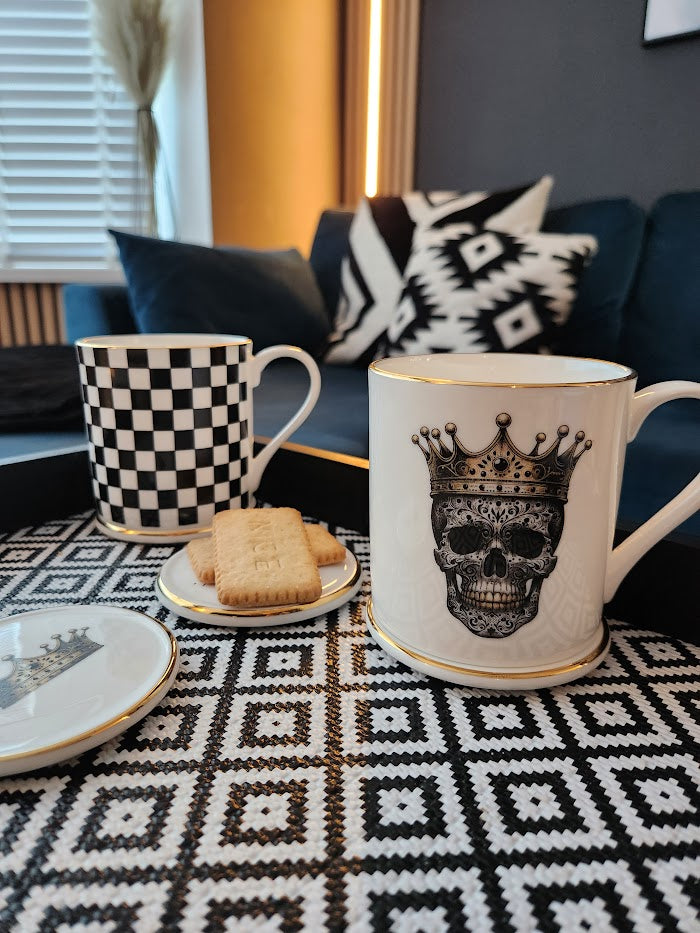 'Royal Remains' Mug