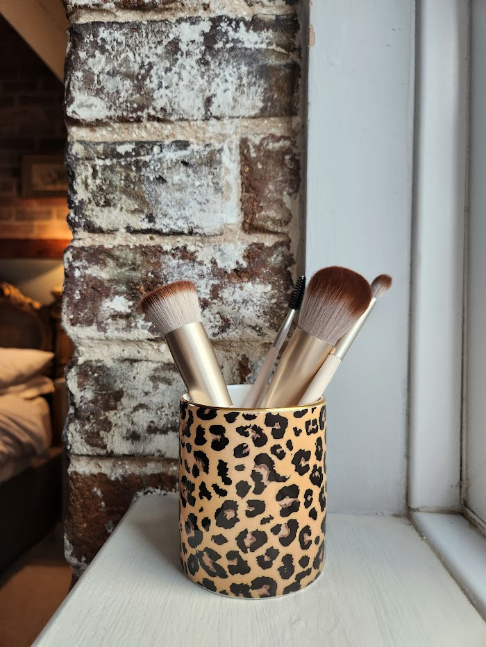 'Wild Thing' Candle Pot